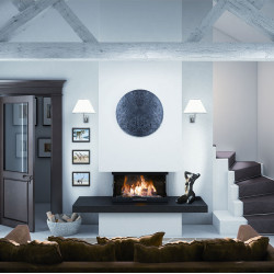 Totem kutuves ar taisnu stiklu