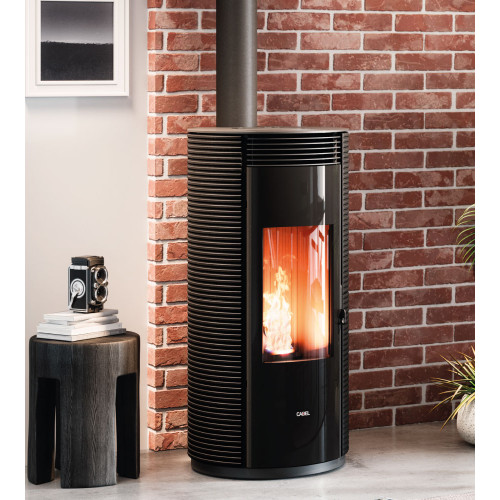 Granulu kamīnkrāsns SPIN PLUS 9 Granulu kamīnkrāsns SPIN PLUS 9